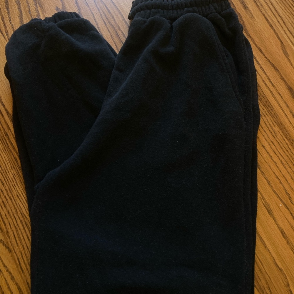 Women’s Lg RUE 21 sweats w pocket’s